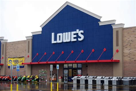The estimated additional pay is. . Glassdoor lowes